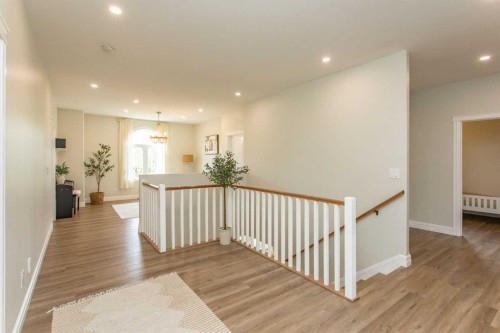 122 Oliver Avenue, Gull Lake, AB - Indoor Photo Showing Other Room