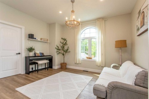 122 Oliver Avenue, Gull Lake, AB - Indoor