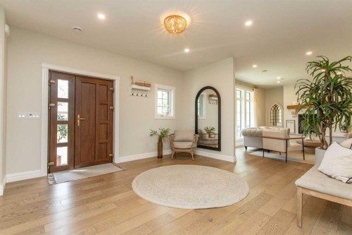 122 Oliver Avenue, Gull Lake, AB - Indoor Photo Showing Living Room