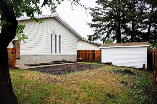 3911 57 Street, Camrose, AB 