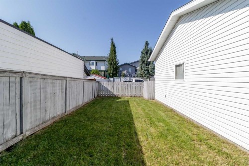 10 Kingston Drive, Red Deer, AB - Outdoor With Exterior