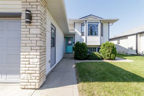 10 Kingston Drive, Red Deer, AB - Outdoor