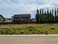 4009 42 Street Close Ponoka, AB T4J 0A4