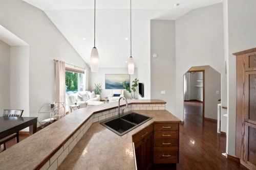 4603 Henner'S Pointe, Lacombe, AB 
