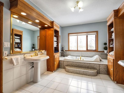 311037A Range Road 222, Rural Kneehill County, AB 