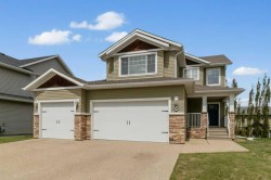 26 Regal Court Sylvan Lake, AB T4S 0G2