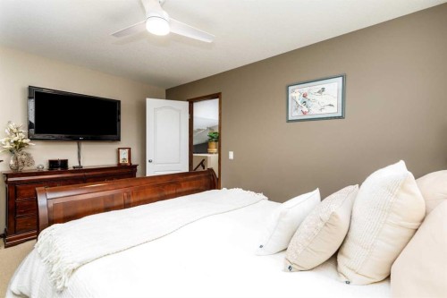 23 Oxley Close, Red Deer, AB 