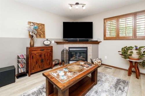 23 Oxley Close, Red Deer, AB 