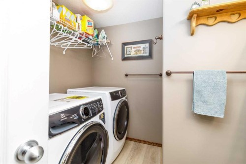 23 Oxley Close, Red Deer, AB 