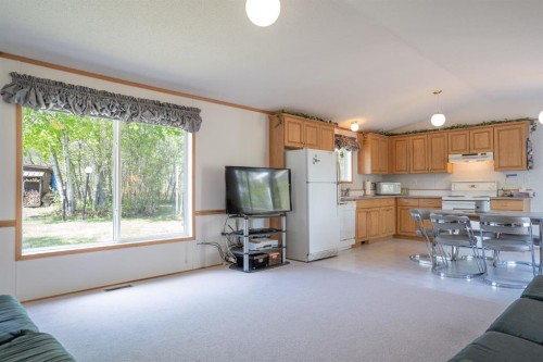 201 433042 Range Road 221, Rural Ponoka County, AB - Indoor Photo Showing Kitchen