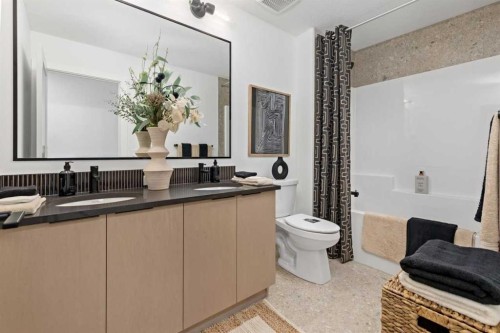 210 Sora Way Se, Calgary, AB - Indoor Photo Showing Bathroom