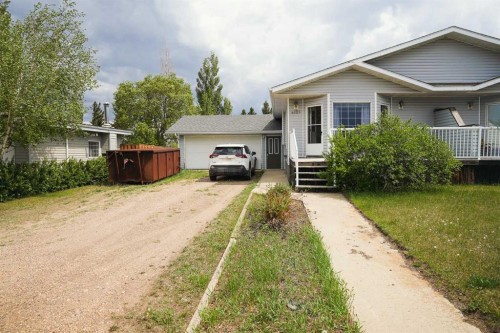 4525 49 Avenue  Hardisty, AB T0B 1V0