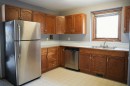 4525 49 Avenue, Hardisty, AB  - Indoor Photo Showing Kitchen With Double Sink 