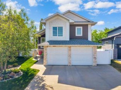 17 McKelvey Close Blackfalds, AB T4M 0B1