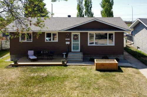 4414 67 Street  Camrose, AB T4V 3B3