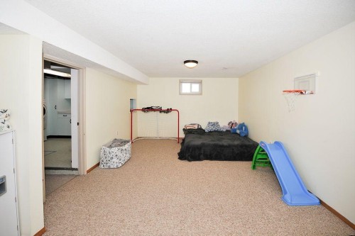 4414 67 Street, Camrose, AB - Indoor