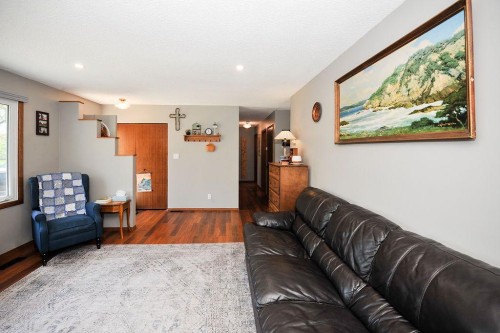 4414 67 Street, Camrose, AB - Indoor Photo Showing Living Room