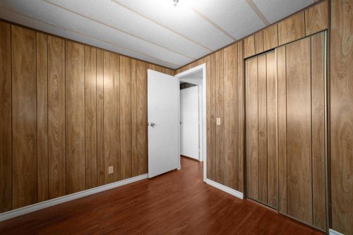4911 54 Avenue, Viking, AB 