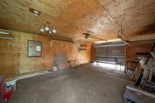 4911 54 Avenue, Viking, AB 