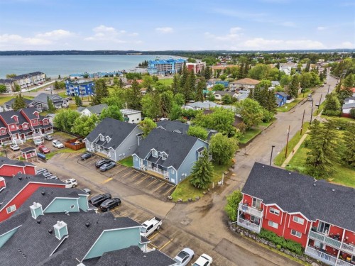 1103-5220 50A Avenue  Sylvan Lake, AB T4S 1E5