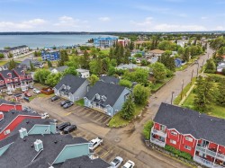 1103-5220 50A Avenue Sylvan Lake, AB T4S 1E5