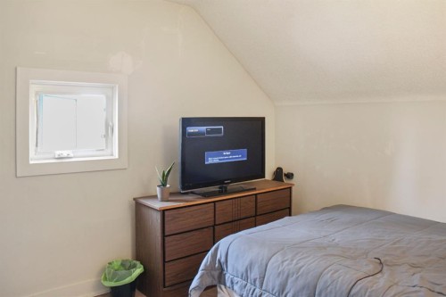 47038 Range Road 191, Rural Camrose County, AB - Indoor Photo Showing Bedroom