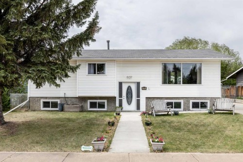3519 51A Avenue  Innisfail, AB T4G 1H4