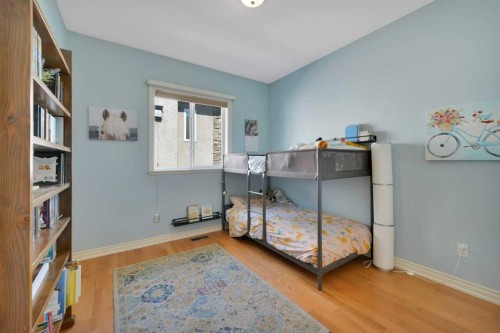 1 Spruce Close, Lacombe, AB - Indoor Photo Showing Bedroom