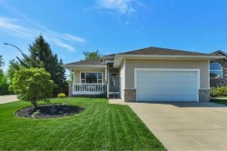 1 Spruce Close Lacombe, AB T4L 2L3