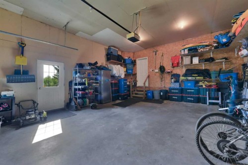 1 Spruce Close, Lacombe, AB - Indoor Photo Showing Garage