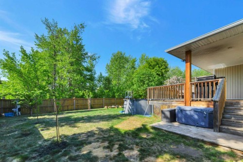 1 Spruce Close, Lacombe, AB - Outdoor With Backyard