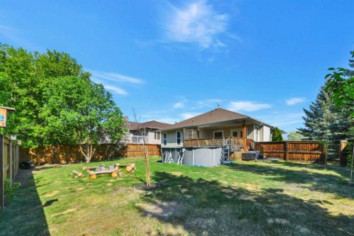1 Spruce Close, Lacombe, AB - Outdoor With Backyard