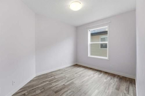 71 Long Close, Red Deer, AB - Indoor Photo Showing Other Room