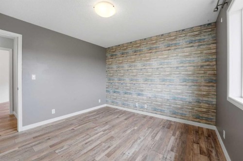 71 Long Close, Red Deer, AB - Indoor Photo Showing Other Room