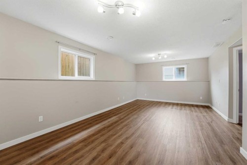 71 Long Close, Red Deer, AB - Indoor Photo Showing Other Room