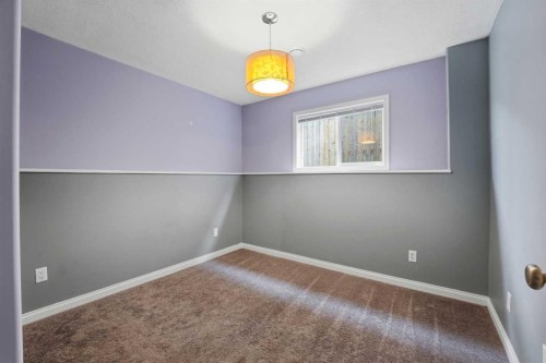 71 Long Close, Red Deer, AB - Indoor Photo Showing Other Room