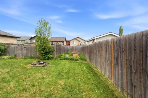 71 Long Close, Red Deer, AB - Outdoor