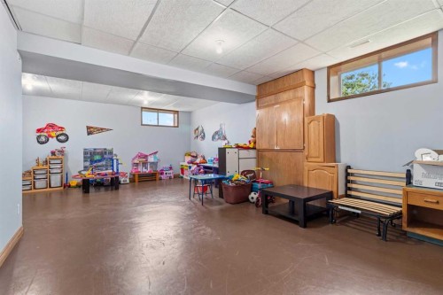 210 Morris Place, Didsbury, AB 