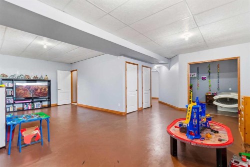 210 Morris Place, Didsbury, AB 