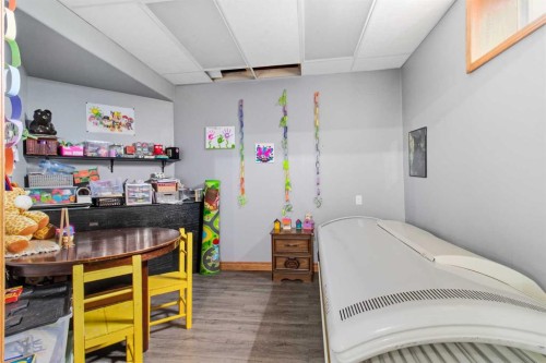 210 Morris Place, Didsbury, AB 