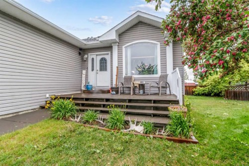 210 Morris Place, Didsbury, AB 