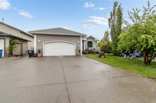 210 Morris Place, Didsbury, AB 