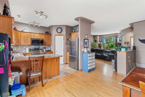 210 Morris Place, Didsbury, AB 
