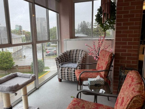 327-4805 45 Street, Red Deer, AB - Indoor