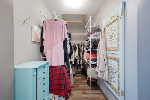 1 Aspen Rise, Parkland Beach, AB - Indoor With Storage