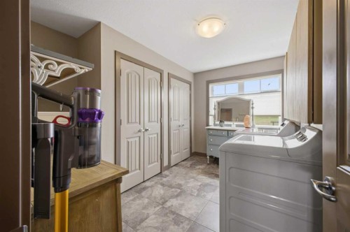 1 Aspen Rise, Parkland Beach, AB - Indoor Photo Showing Laundry Room
