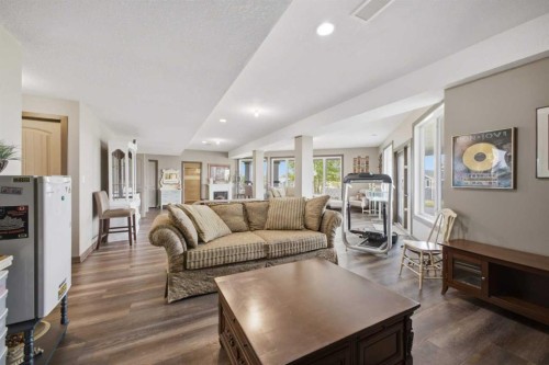 1 Aspen Rise, Parkland Beach, AB - Indoor Photo Showing Living Room