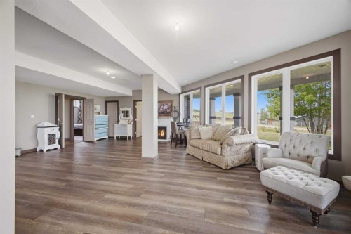 1 Aspen Rise, Parkland Beach, AB - Indoor Photo Showing Living Room