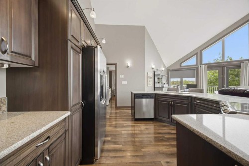 1 Aspen Rise, Parkland Beach, AB - Indoor Photo Showing Kitchen With Double Sink