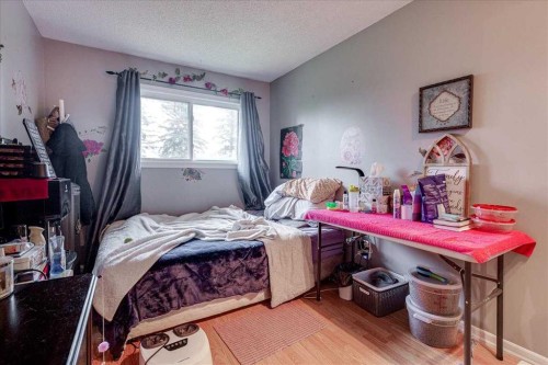 38 Heritage Drive, Lacombe, AB 